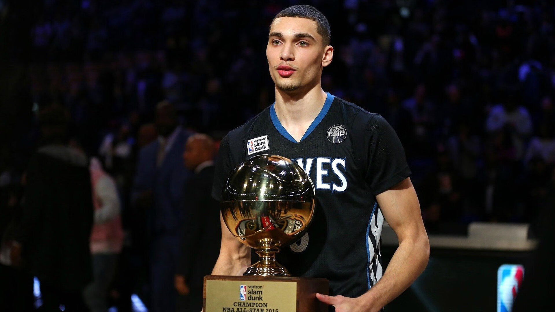 九游手游官网-贾瓦迪高水平输出令人侧目，瓦贾尼迪斯